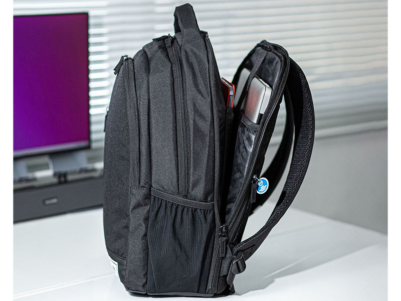 Balo Solo Re: Define UBN708-4 (15.6 inch - Đen)