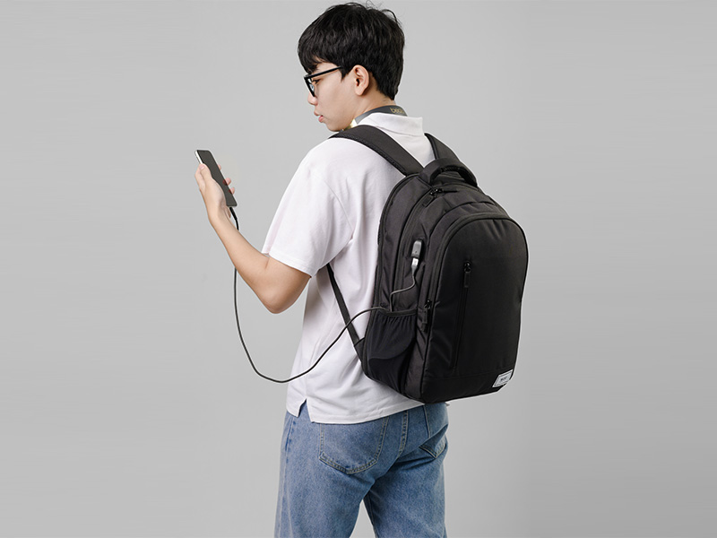 Balo Solo Re: Define UBN708-4 (15.6 inch - Đen)