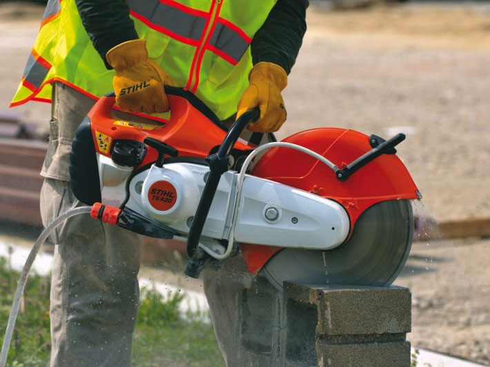 Máy cắt bê tông STIHL TS420