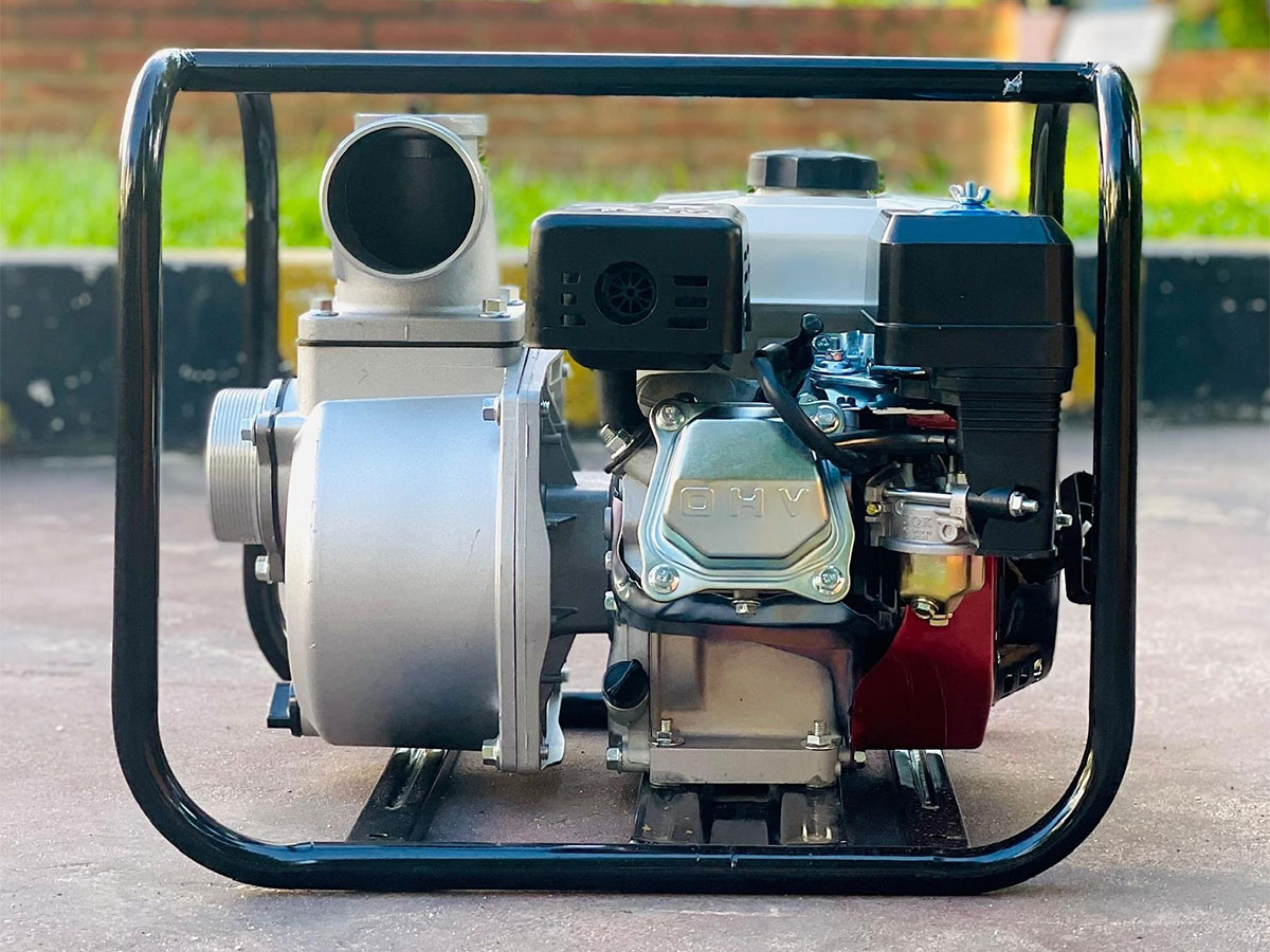 Máy bơm nước chạy xăng Bgas BGA2030A