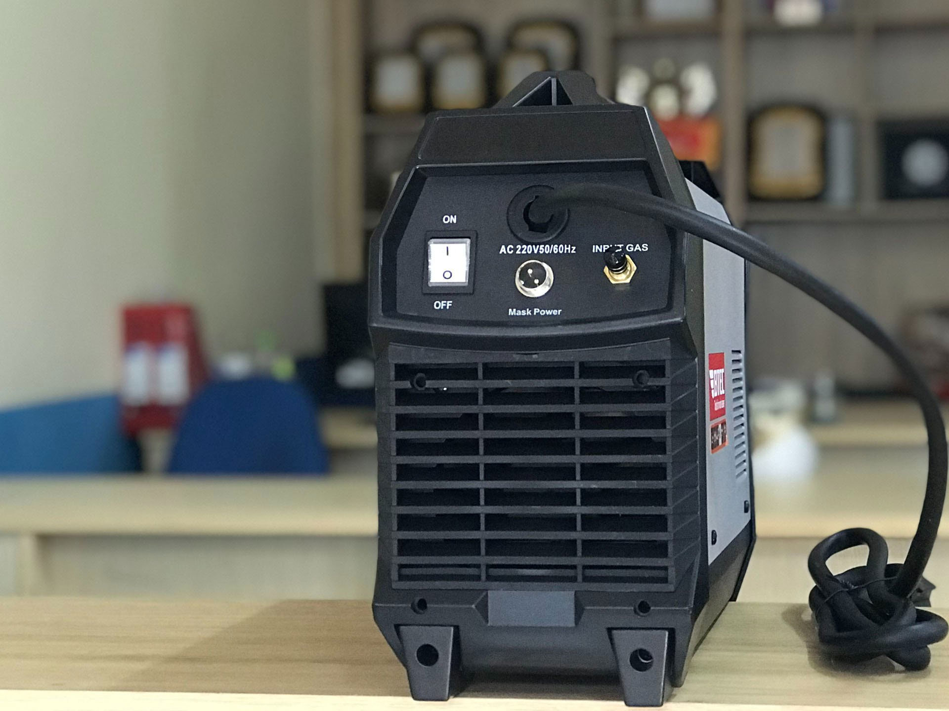 Máy hàn Tig lạnh BTEC TIG-200COLD