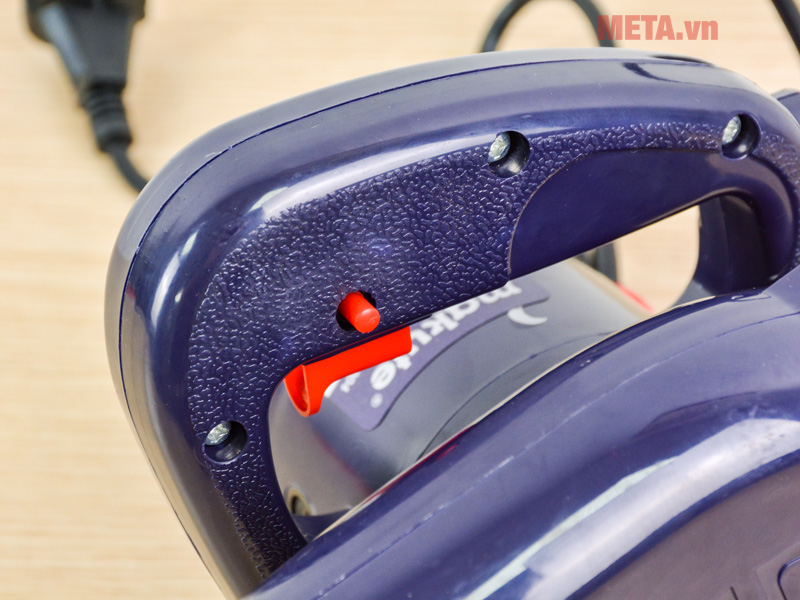 Máy thổi bụi Makute PB004