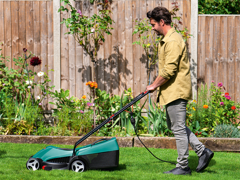 Máy cắt cỏ điện Bosch Rotak 32 (0600885B00)