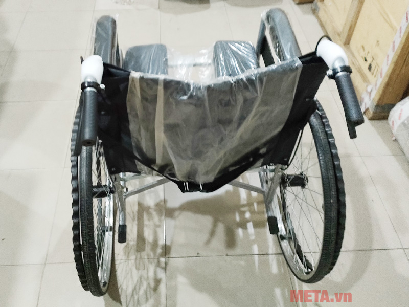 Xe lăn có bô vệ sinh Nikita NKT-S213-3