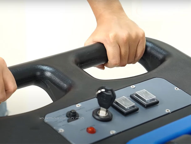 Máy chà sàn liên hợp Kumisai KMS-70C