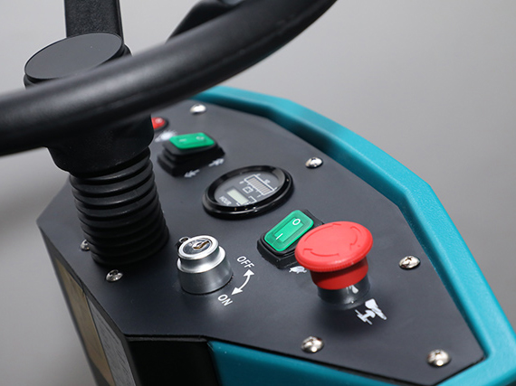 Máy chà sàn liên hợp ngồi lái Kumisai KMS 110B