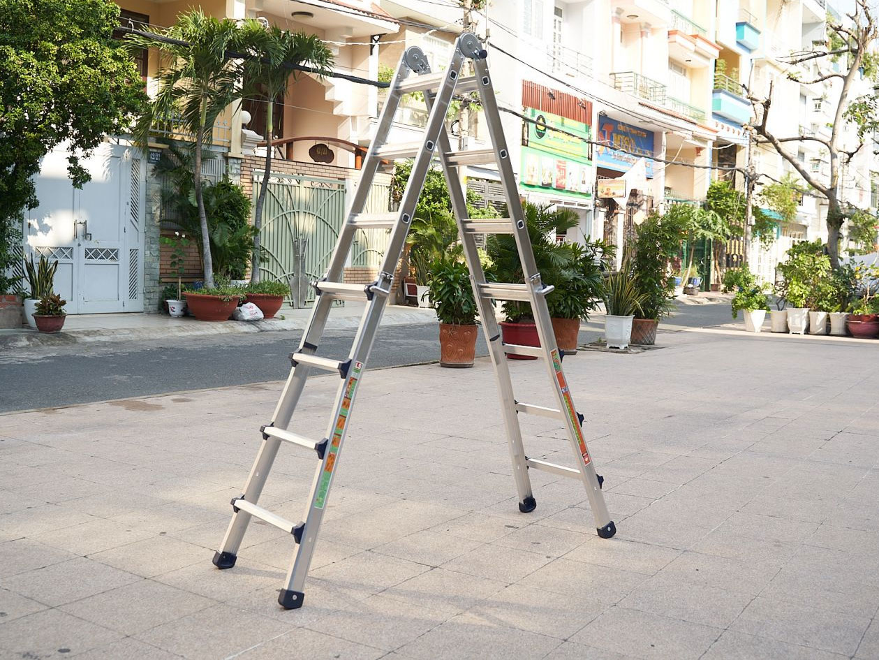 Thang nhôm gấp chữ A Hàn Quốc IG LS44 (VLS44)