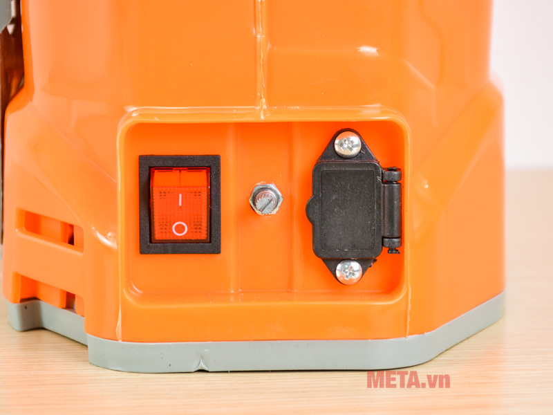 Bình xịt phun thuốc chạy điện Tatsu TS8120