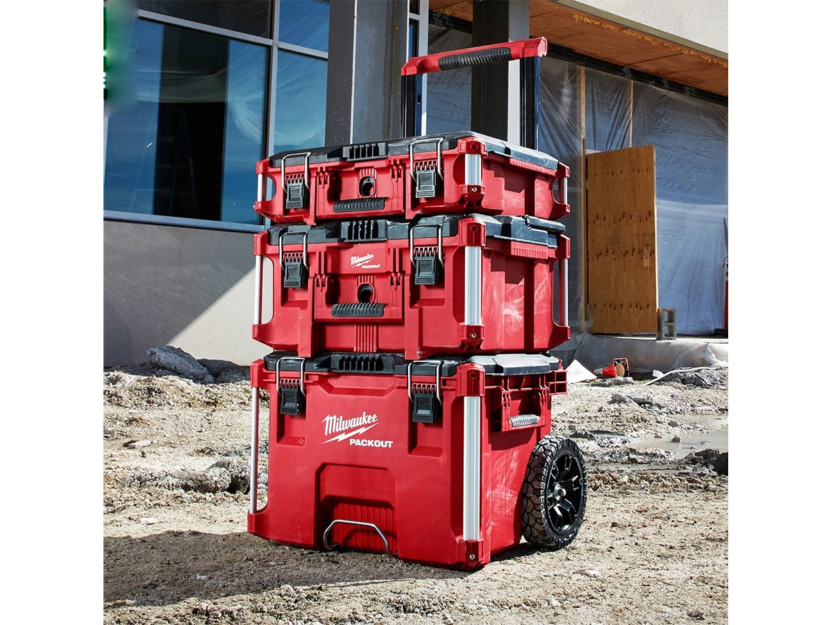 Hộp đựng dụng cụ Milwaukee Packout 8425