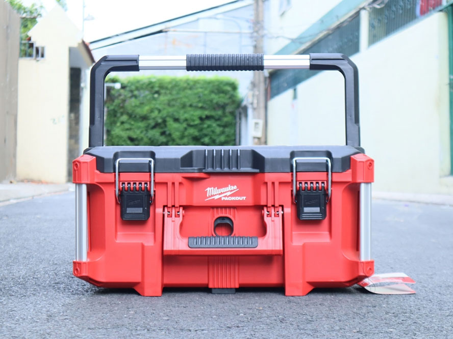 Hộp đựng dụng cụ Milwaukee Packout 8425