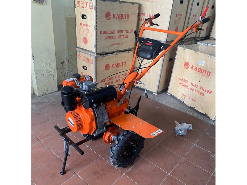 Máy xới đất mini chạy DIESEL KBT178D