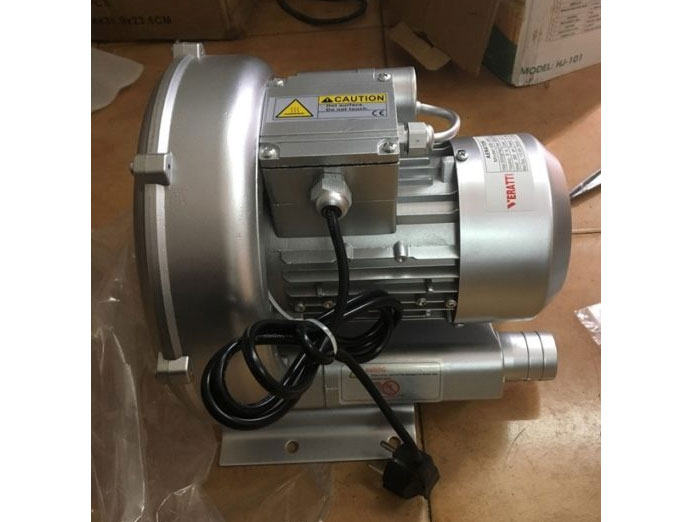 Máy thổi khí con sò Veratti GB-750 750W