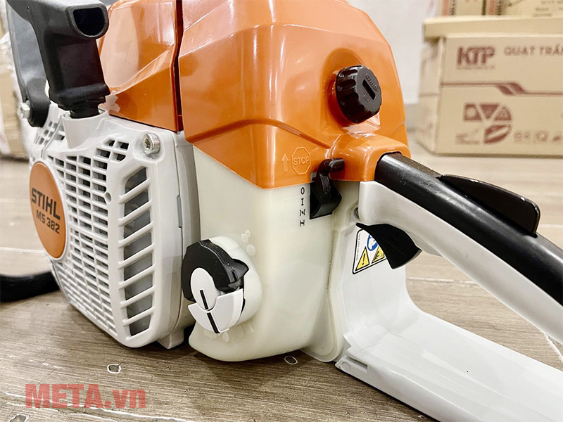 Máy cưa xích chạy xăng STIHL MS-382