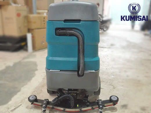 Máy chà sàn liên hợp ngồi lái Kumisai KMS 90B