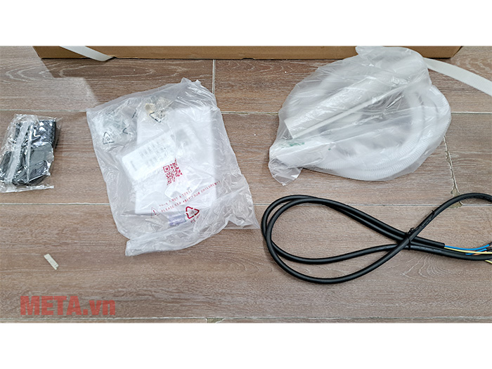 Máy lạnh Reetech 2.5 HP RT24-TB-BT/RC24-TB-BT