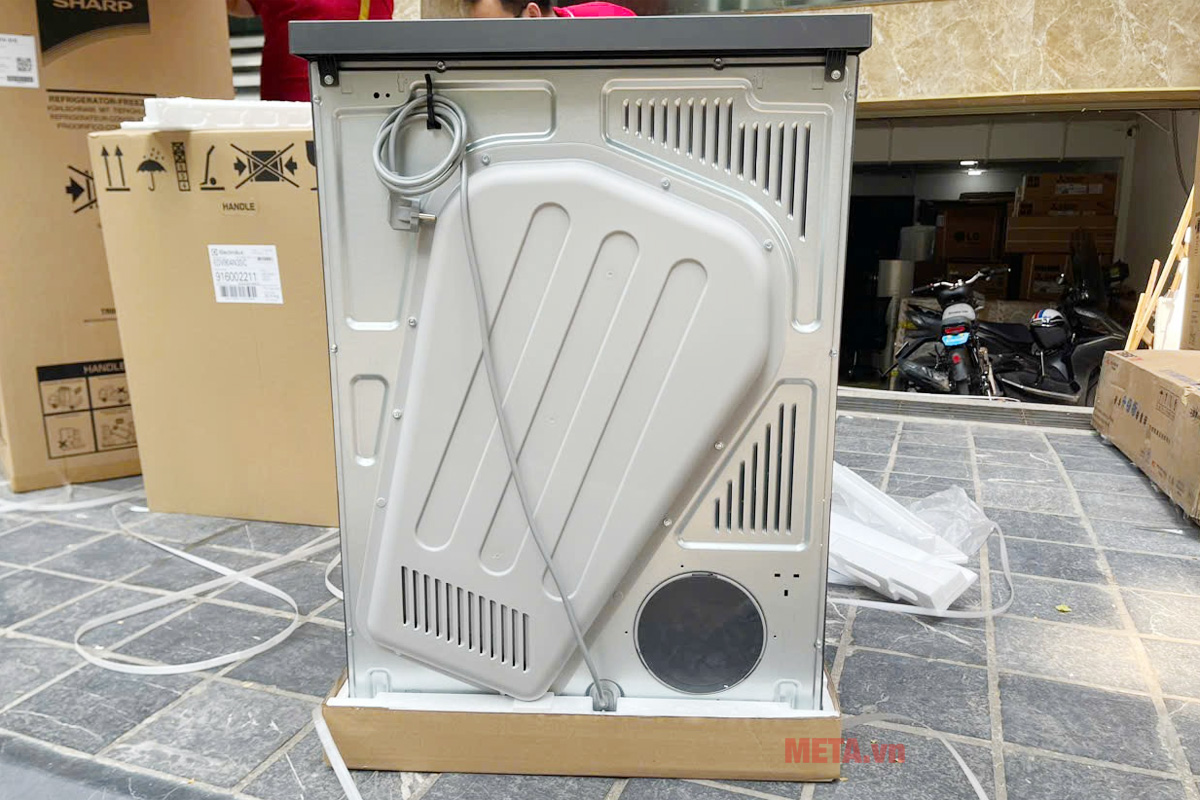 Máy sấy thông hơi Electrolux UltimateCare 9kg EDV904N3SC