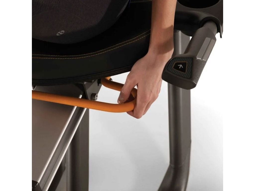 Xe đạp thể dục tựa lưng trong nhà Matrix R50 XER