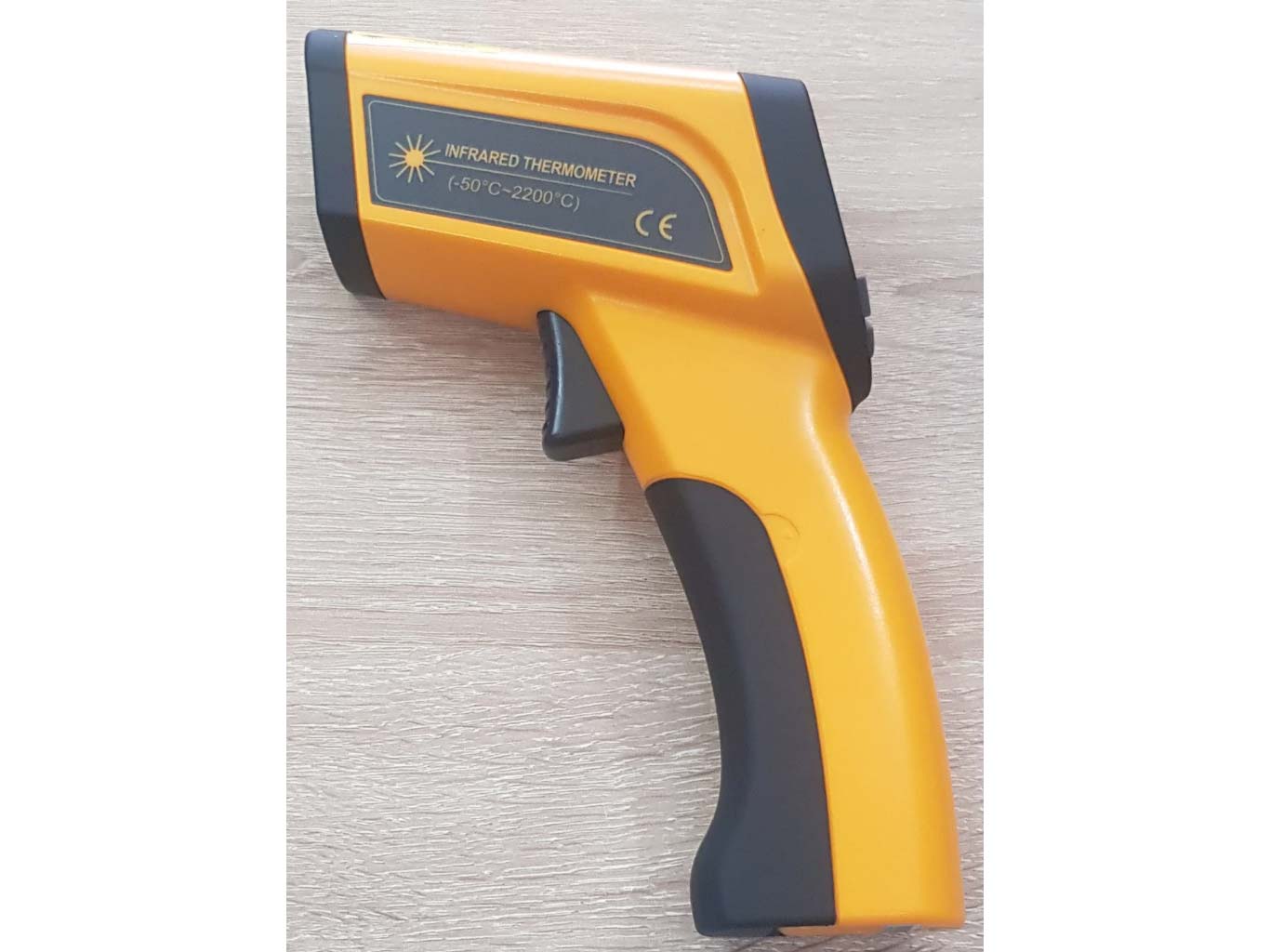 Máy đo nhiệt độ bằng hồng ngoại, laser HTI HT-6889 (-50 đến 1.600 độ C)