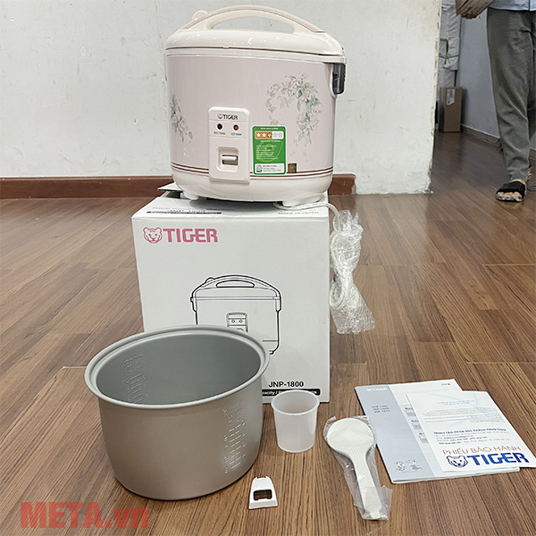 Nồi cơm điện cơ Tiger JNP-1800