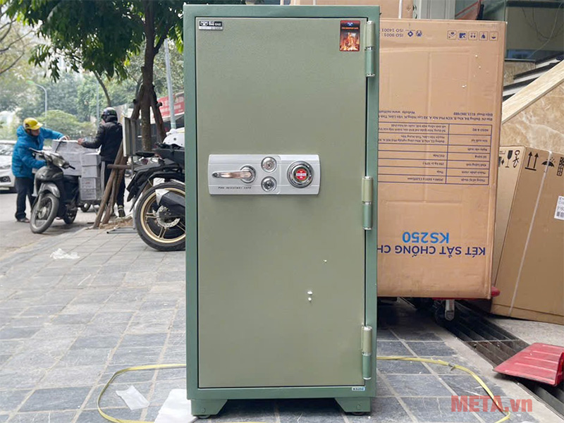 Két sắt chống cháy Hòa Phát KS250K2C1 (khóa chìa và khóa mã)