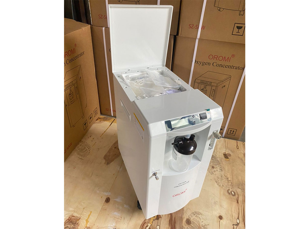 Máy tạo oxy tích hợp xông khí dung Oromi SZ-5AW 5 lít