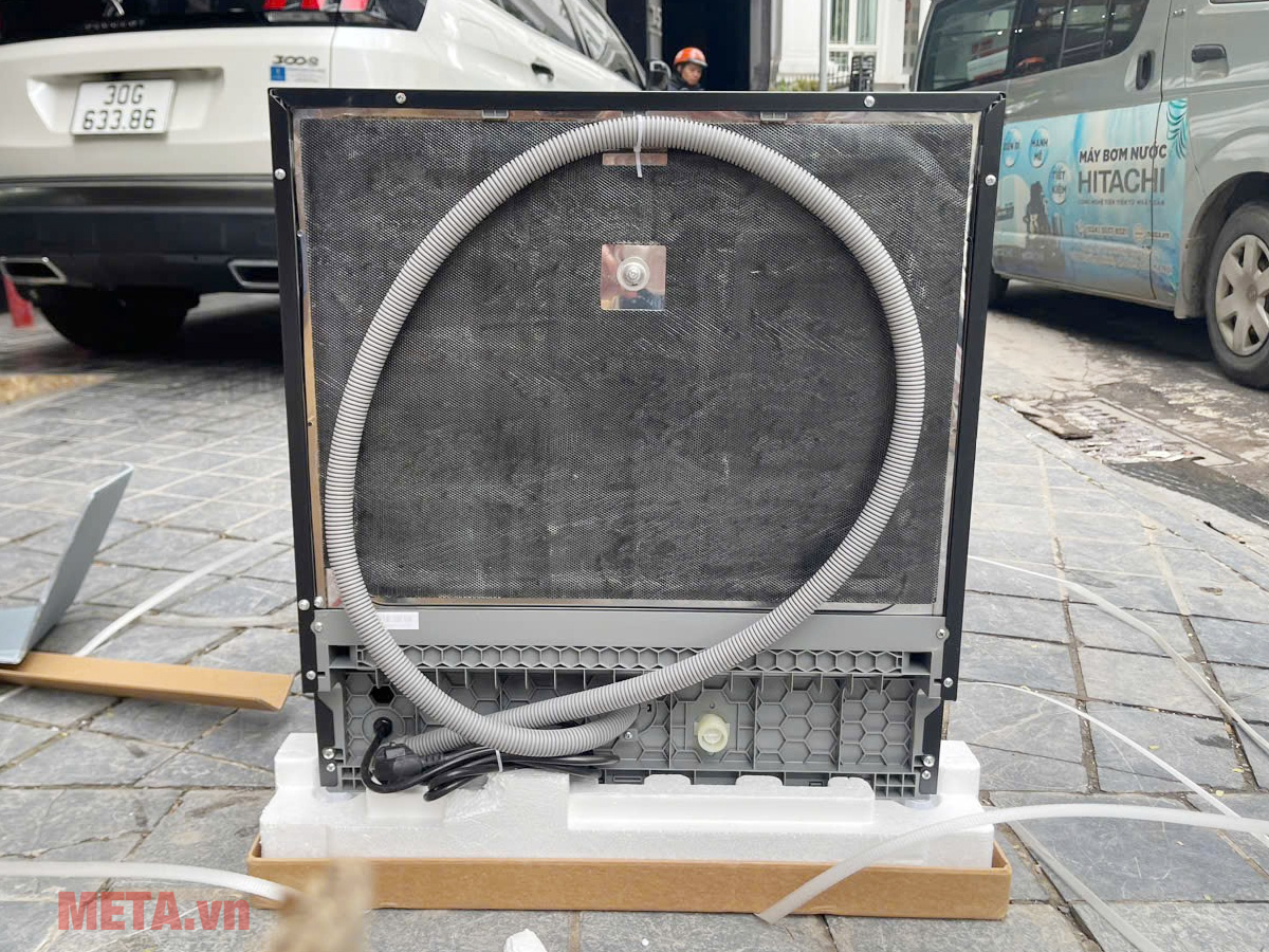 Máy rửa bát Texgio 11 bộ TGWF98SB (8 chương trình rửa, diệt khuẩn tia UV, vỏ máy inox)