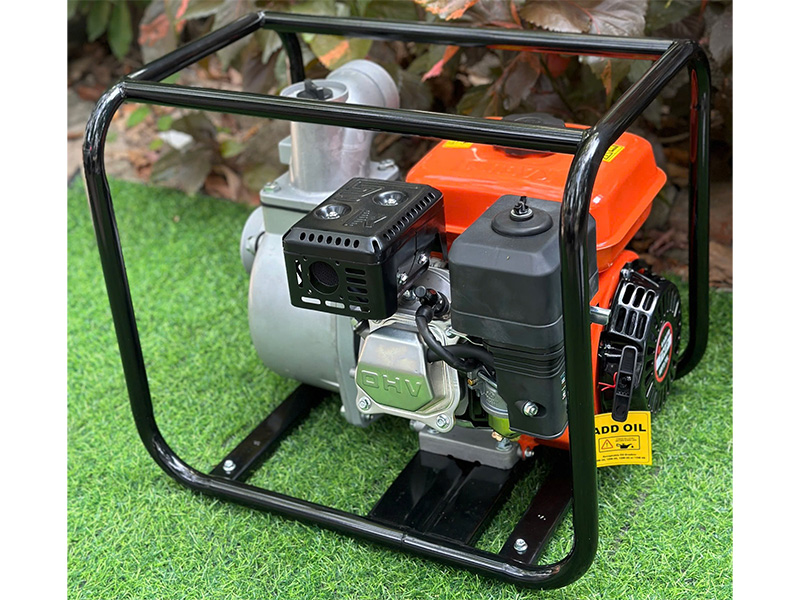 Máy bơm nước chạy xăng Kabuto KBT30L (6.5HP)