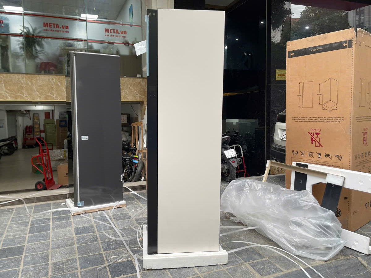Tủ chăm sóc quần áo thông minh LG Styler Inverter SC5MBR80H