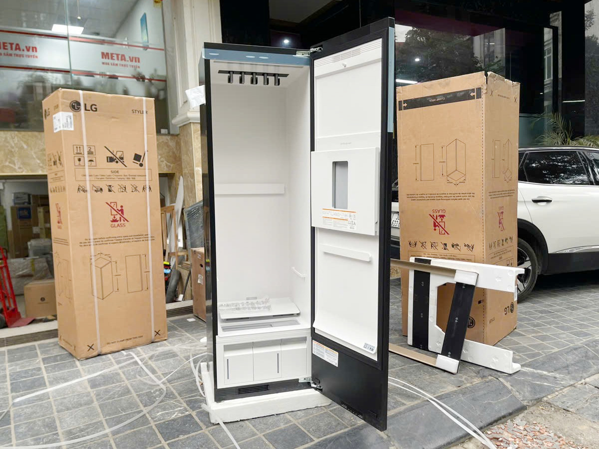 Tủ chăm sóc quần áo thông minh LG Styler Inverter SC5MBR80H