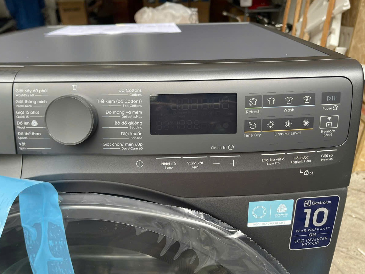 Máy giặt sấy Electrolux UltimateCare 700 Inverter EWW1143R7SC (giặt 11kg, sấy 7kg)