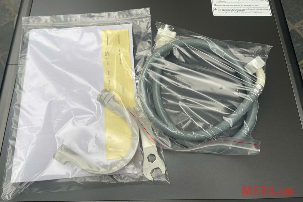 Máy giặt sấy Whirlpool SaniCare Inverter WWEB10702FG (giặt 10.5kg - sấy 7kg)