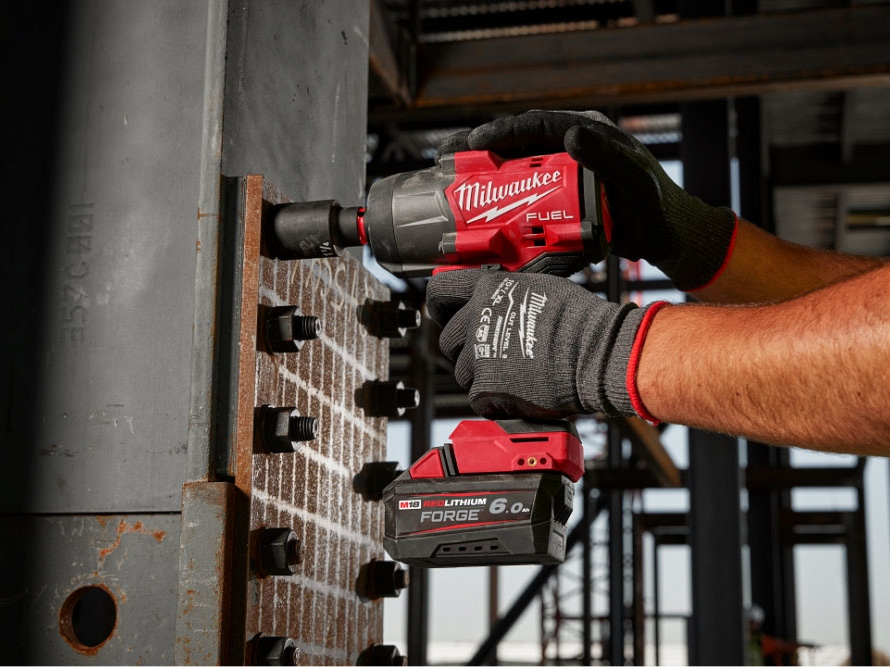 Máy siết bu lông dùng pin 18V Milwaukee M18 FHIW2F12-0X0 (Chưa pin và sạc)