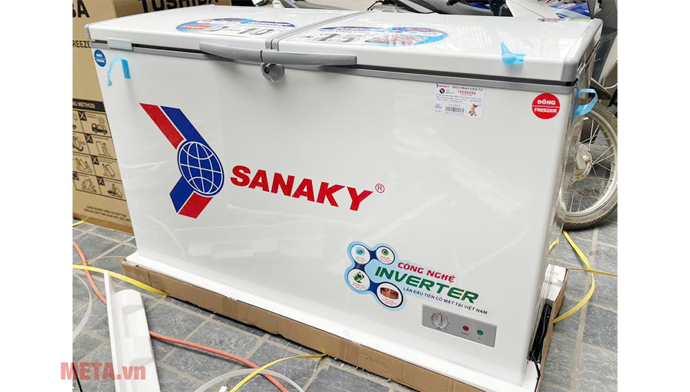 Tủ đông 2 ngăn 2 cánh inverter Sanaky VH-4099W3 280 lít