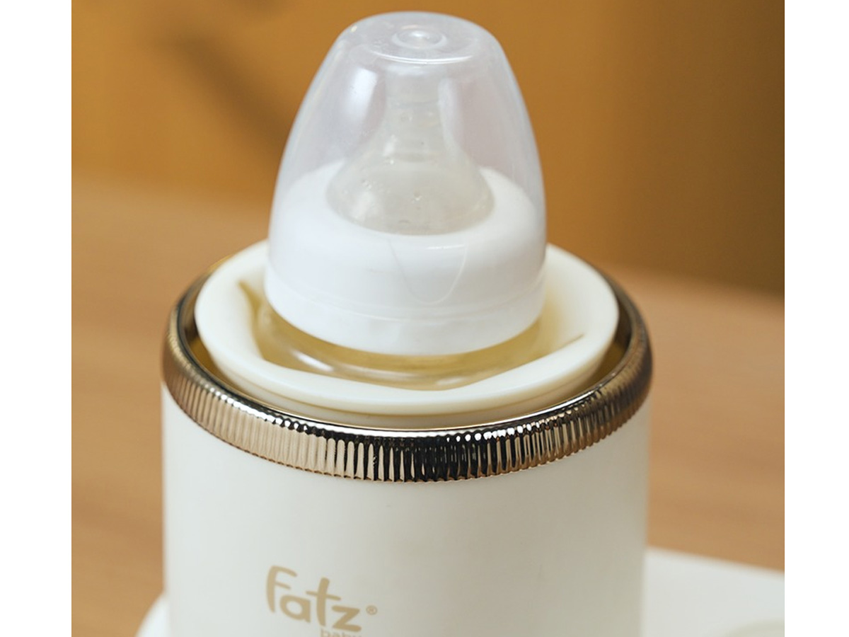 Máy lắc sữa và hâm sữa bằng khí nóng Fatzbaby Shake 4 Plus FB3968VN