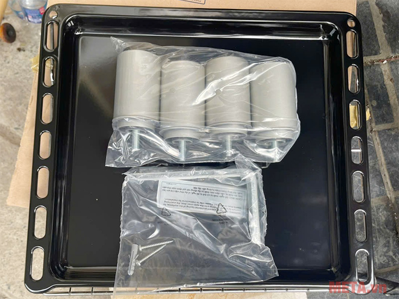 Bếp từ 4 vùng nấu kết hợp lò nướng Elba CXX 664 IMLVN 60cm