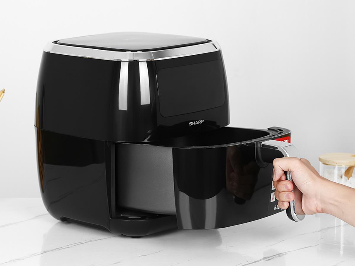 Nồi chiên không dầu Sharp KF-AF68EPV-BK 6.8 lít