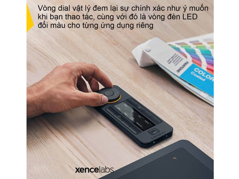 Điều khiển Remote Xencelabs Quick Keys Wireless màn hình Oled 40 phím tắt và vòng Dial