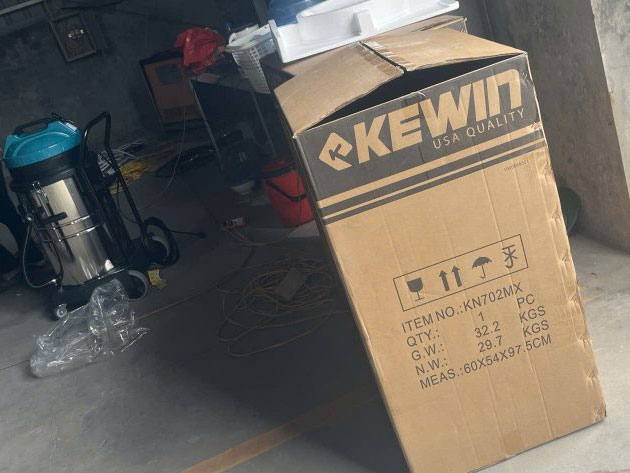 Máy hút bụi nước công nghiệp Kewin KN702MX (70 lít)