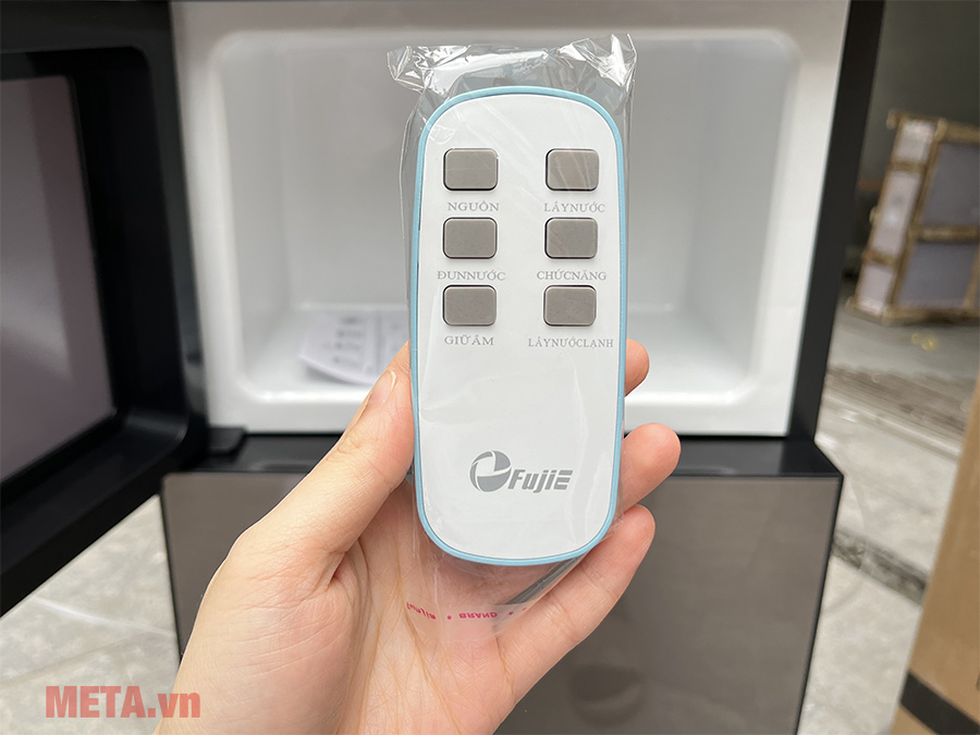 Cây nước nóng lạnh bàn trà có ngăn khử khuẩn UV FujiE TB238UV