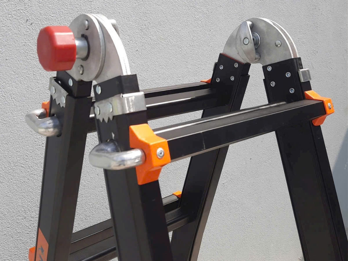 Thang nhôm gấp đa năng Nakata TY4A