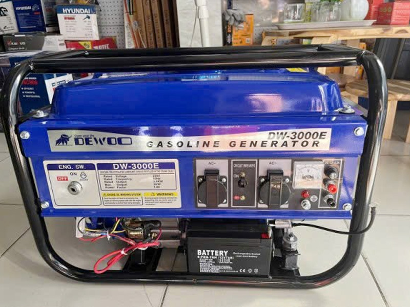 Máy phát điện Dewoo DW-3000E 3KVA đề nổ