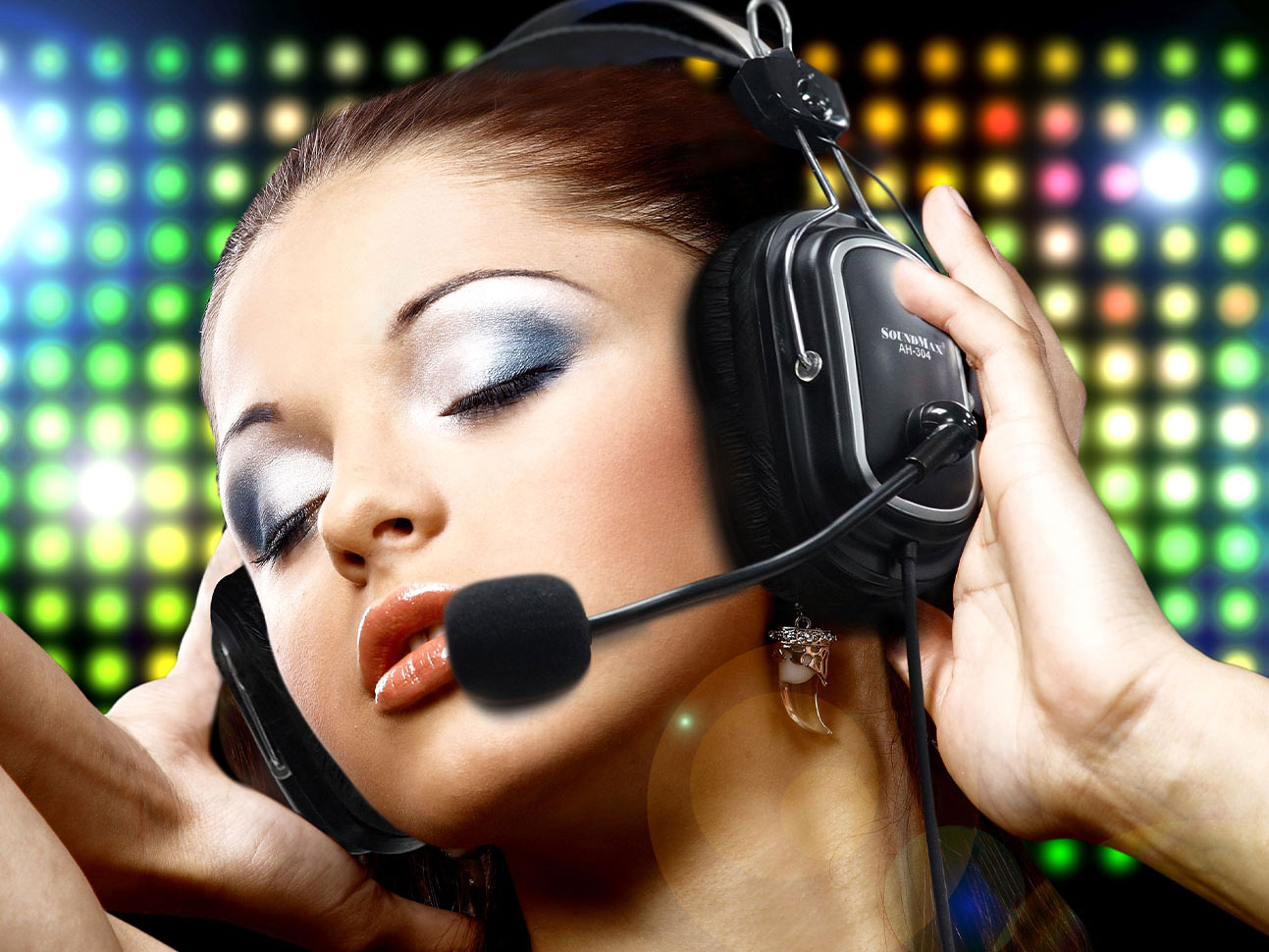 Tai nghe Soundmax AH304 (Đen)