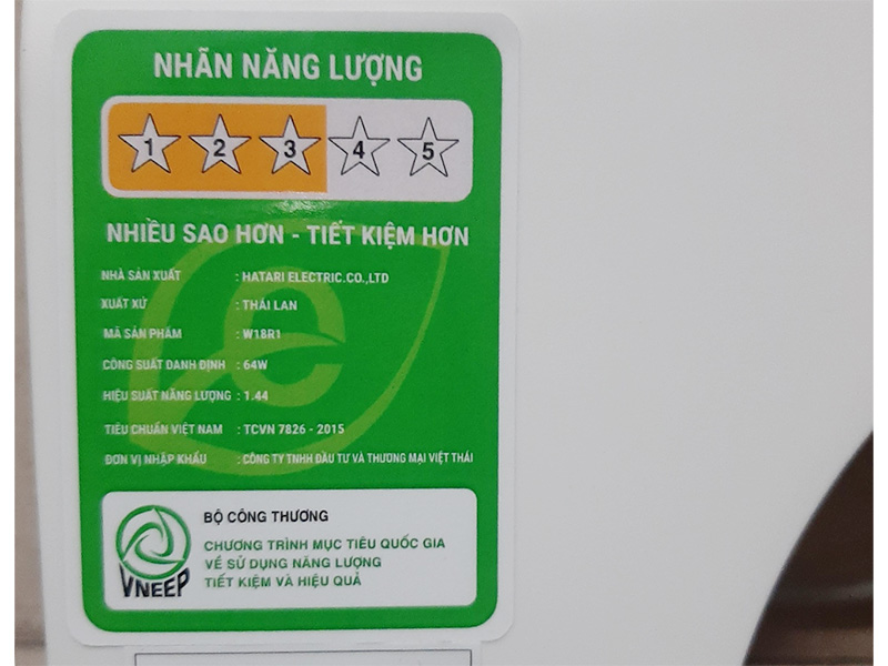 Quạt treo tường Hatari W18R1 (HF-W18R1) có điều khiển từ xa