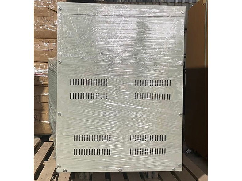 Biến áp đổi nguồn hạ áp 3 pha Lioa 100KVA - 3K102M2DH5YC (Cách ly)