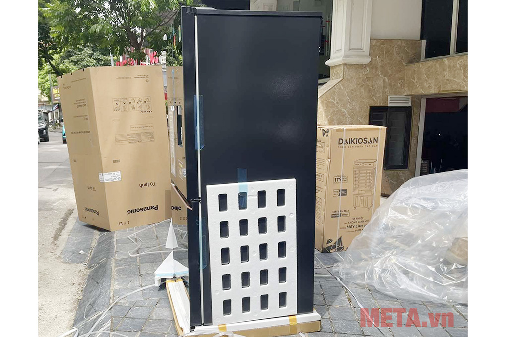 Tủ lạnh Panasonic Inverter 495 lít NR-CW530XMMV