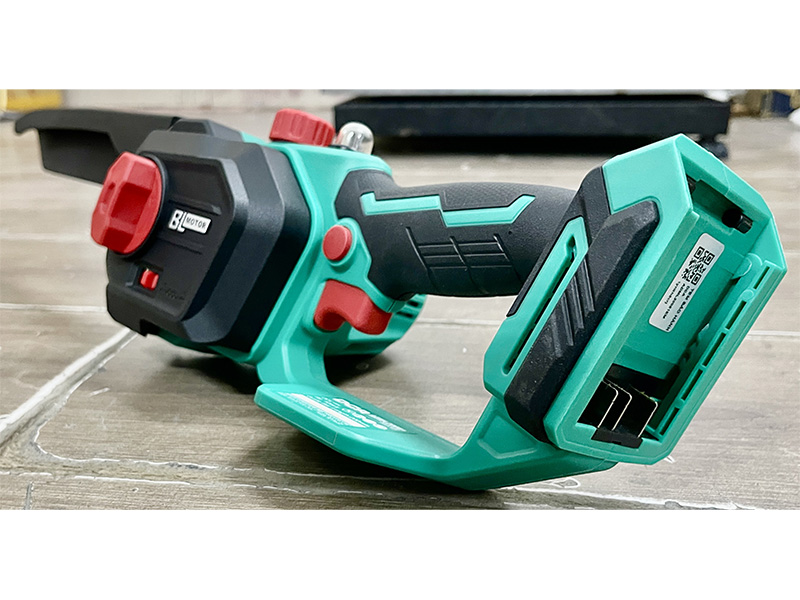 Máy cưa xích mini dùng pin 20V DCA ADML20081EM (2 pin 4.0Ah và sạc)