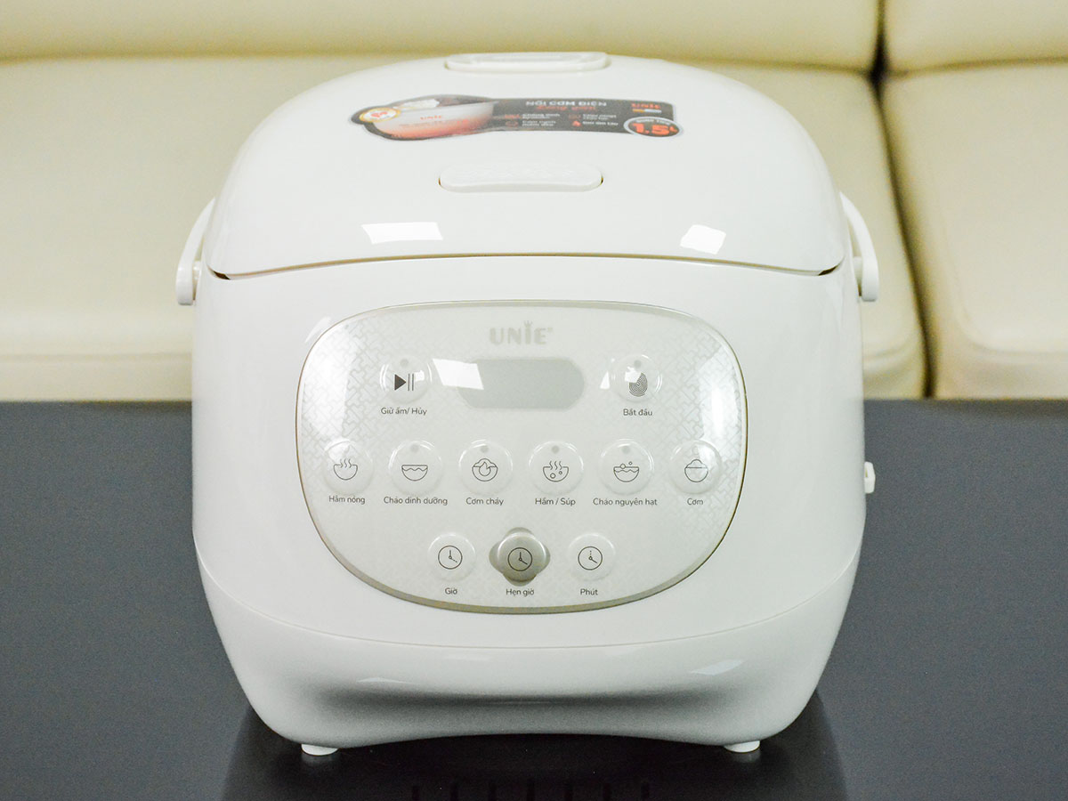 Nồi cơm điện lòng gốm tự nhiên Unie URC815 - 1.5 lít