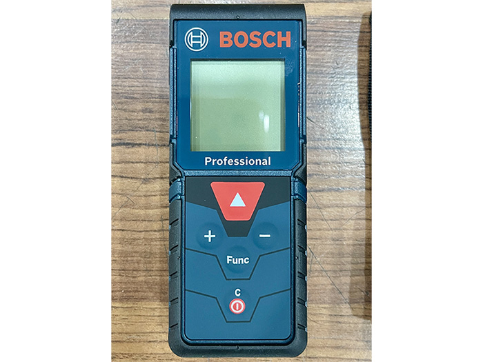 Máy đo khoảng cách Laser Bosch GLM 40-12 (06010729K1)
