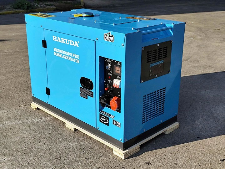 Máy phát điện chạy dầu 8KW Hakuda HKD8000P3 PRO (3 pha, cách âm)