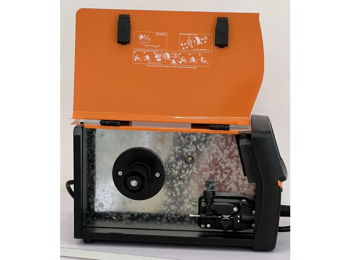 Máy hàn MIG không khí, có khí và hàn que Fumak PROMIG-260